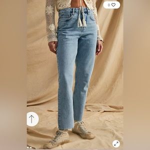 EUC!! Urban Outfitters Dillon Jeans Size 31/33